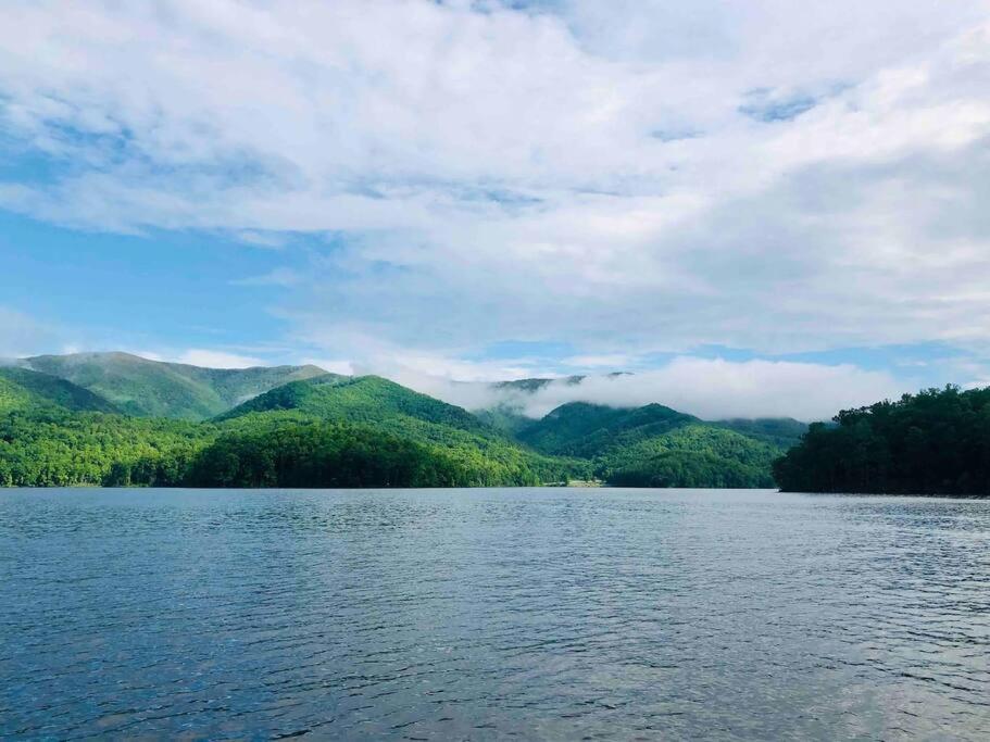 Cabin At The Cove At Watauga Lake Butler Exteriér fotografie